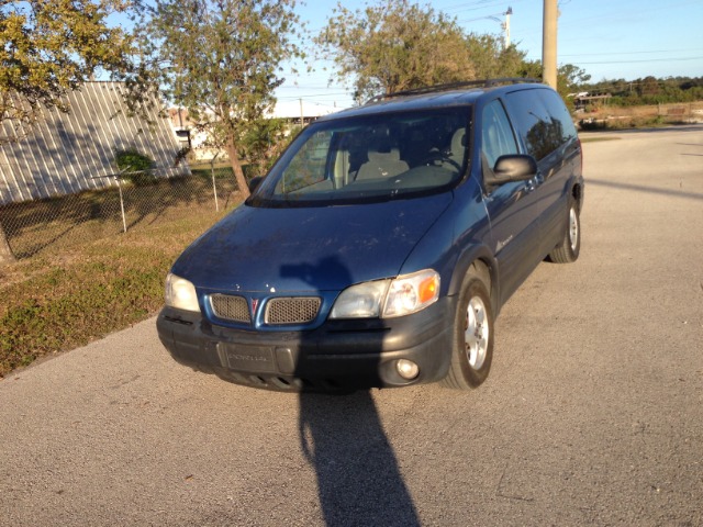 2000 Pontiac Montana 2WD 2dr Supercab 126