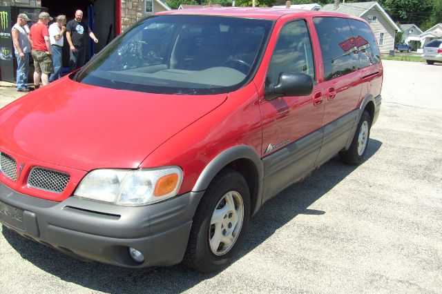 2000 Pontiac Montana 2WD 2dr Supercab 126