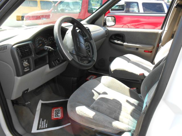 2001 Pontiac Montana Doublecab LG BD