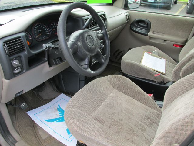 2002 Pontiac Montana SE ZX4