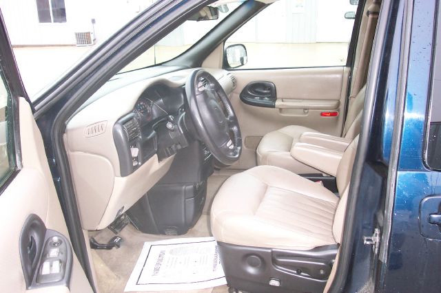 2002 Pontiac Montana Ltznav