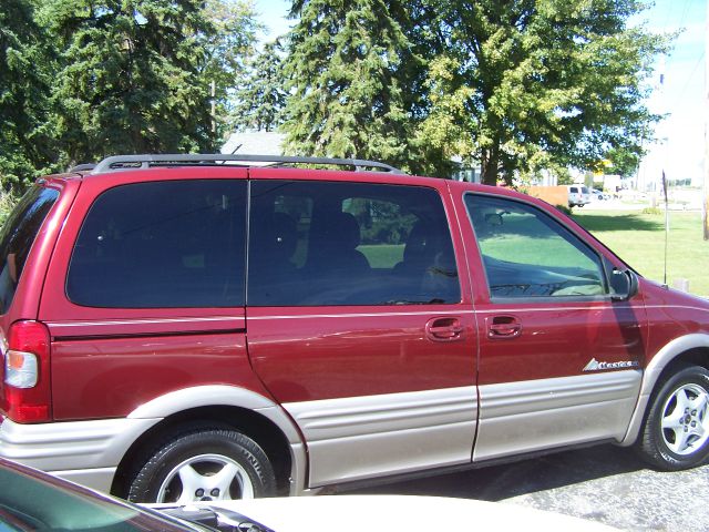 2002 Pontiac Montana 4WD Crew Cab 167 LTZ