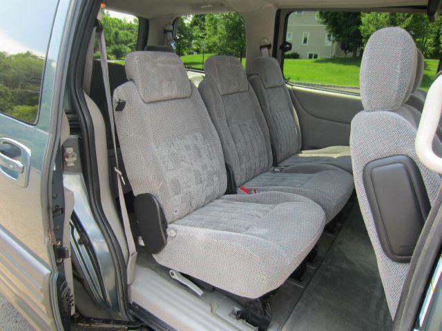 2004 Pontiac Montana SLT K