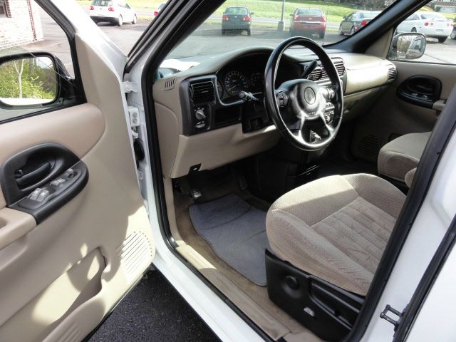 2004 Pontiac Montana SLT K