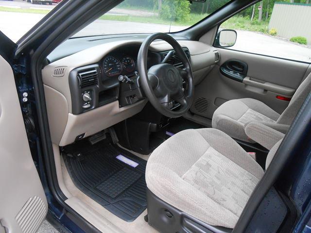 2005 Pontiac Montana 4WD SLT