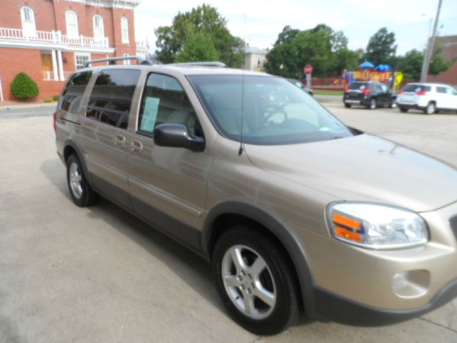 2006 Pontiac Montana SV6 2001 Chevrolet Z06