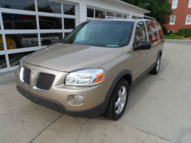 2006 Pontiac Montana SV6 2001 Chevrolet Z06