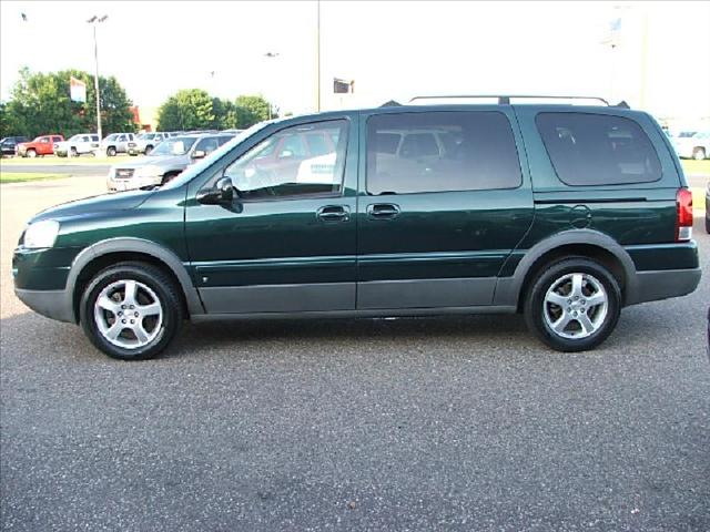 2006 Pontiac Montana SV6 2001 Chevrolet Z06