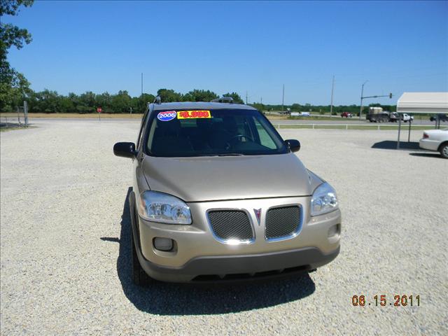 2006 Pontiac Montana SV6 2001 Chevrolet Z06