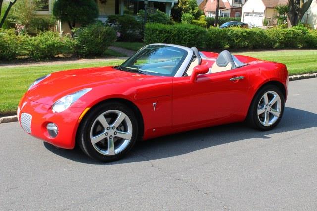 2006 Pontiac Solstice Hatchback Coupe 2D