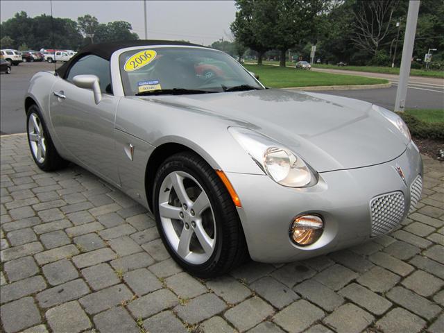 2006 Pontiac Solstice 4dr Sdn I4 Auto EX Sedan