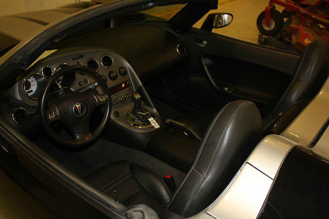 2006 Pontiac Solstice Marlin