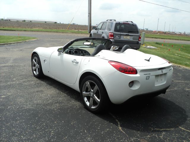 2007 Pontiac Solstice Base