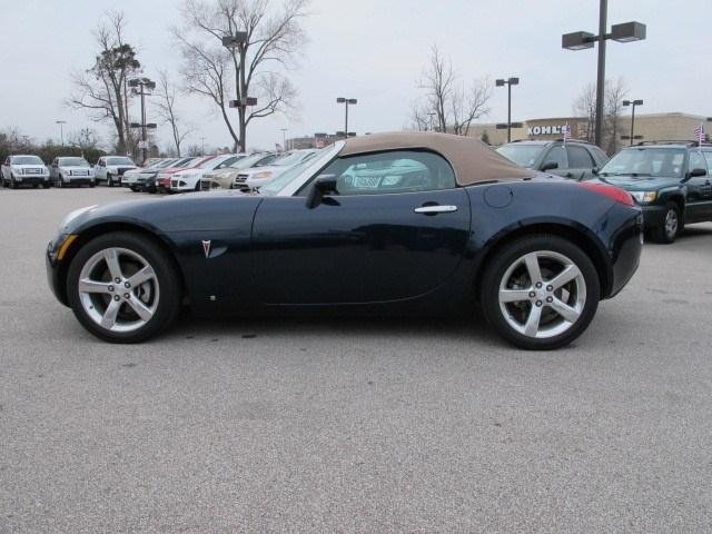 2008 Pontiac Solstice Base