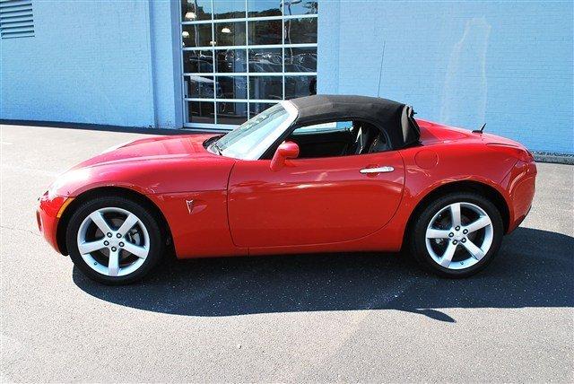 2008 Pontiac Solstice 2dr Cpe Deluxe Coupe