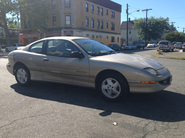 1997 Pontiac Sunfire 4dr Sdn SL Auto Sedan