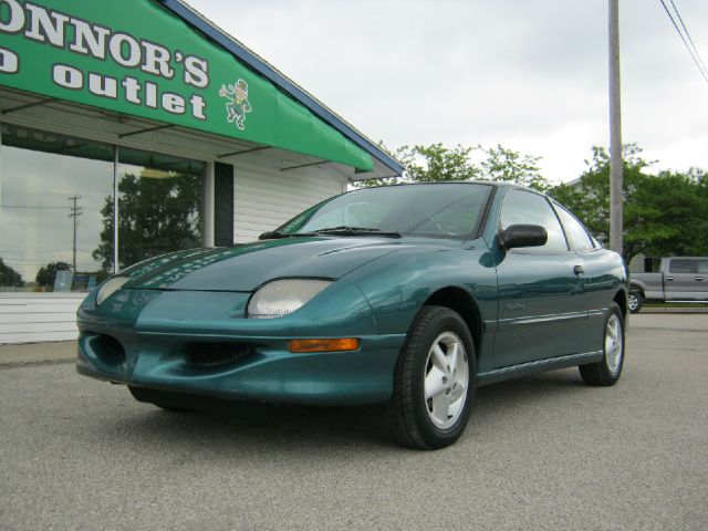 1998 Pontiac Sunfire 4dr Sdn SL Auto Sedan