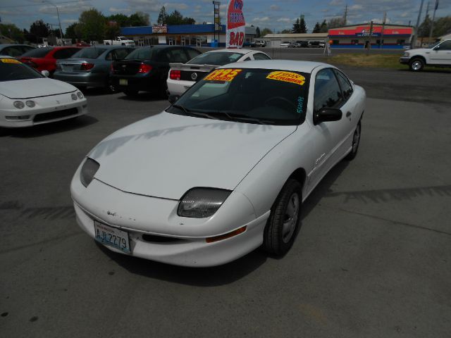 1998 Pontiac Sunfire 4dr Sdn SL Auto Sedan