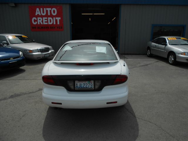 1998 Pontiac Sunfire 4dr Sdn SL Auto Sedan