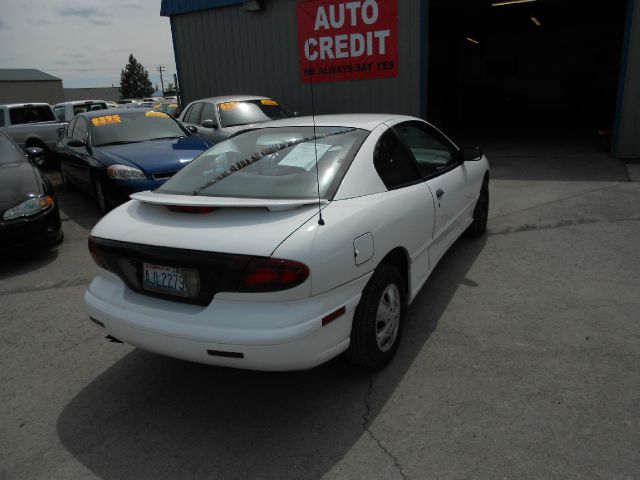 1998 Pontiac Sunfire 4dr Sdn SL Auto Sedan