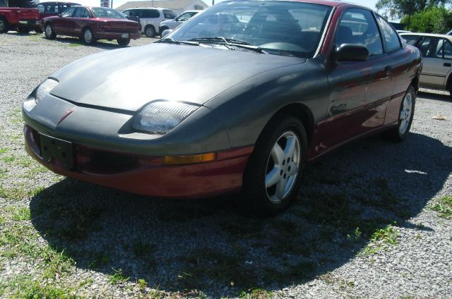 1998 Pontiac Sunfire 4dr Sdn SL Auto Sedan