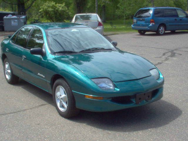 1999 Pontiac Sunfire 2006 Hyundai LX