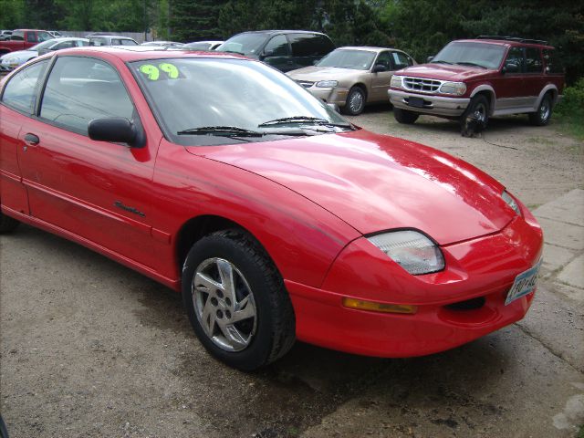 1999 Pontiac Sunfire 4dr Sdn SL Auto Sedan