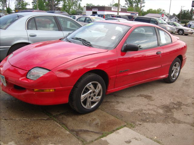 1999 Pontiac Sunfire 4dr Sdn SL Auto Sedan