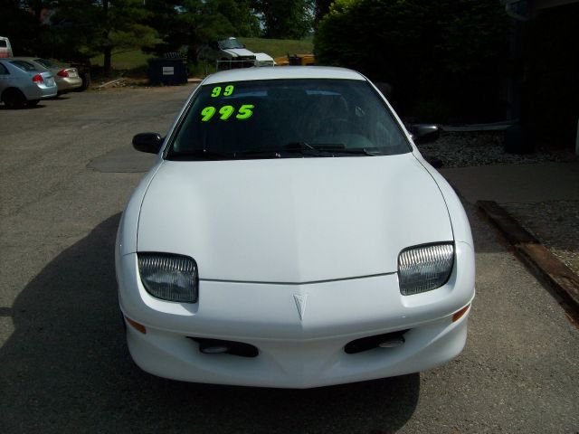 1999 Pontiac Sunfire 4dr Sdn SL Auto Sedan