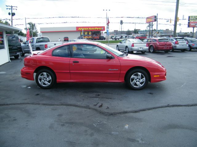 2000 Pontiac Sunfire 4dr Sdn SL Auto Sedan