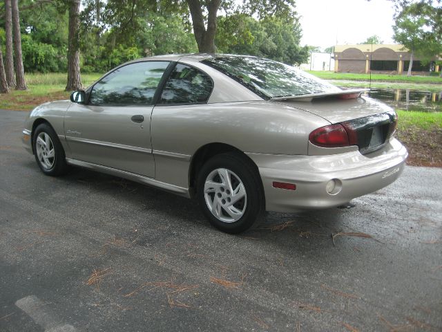 2000 Pontiac Sunfire 4dr Sdn SL Auto Sedan