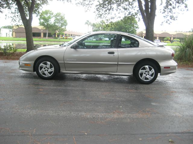 2000 Pontiac Sunfire 4dr Sdn SL Auto Sedan