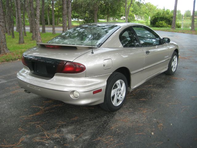 2000 Pontiac Sunfire 4dr Sdn SL Auto Sedan