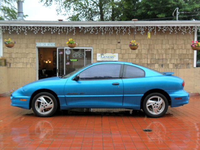 2000 Pontiac Sunfire Sportback LS