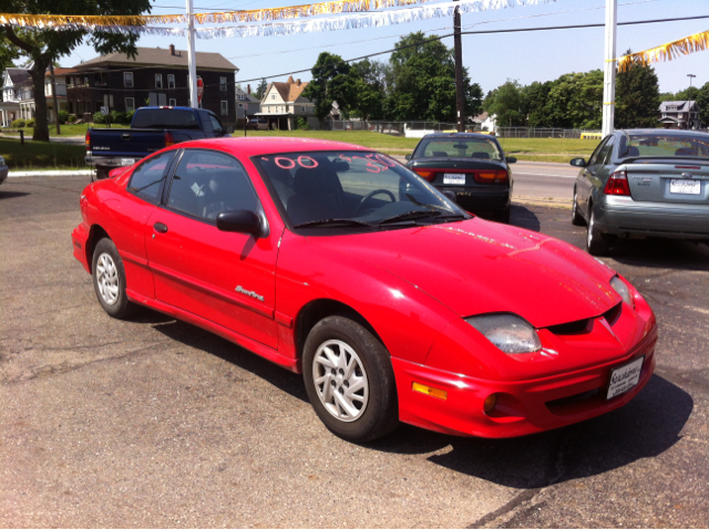 2000 Pontiac Sunfire 4dr Sdn SL Auto Sedan