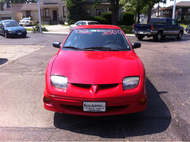 2000 Pontiac Sunfire 4dr Sdn SL Auto Sedan