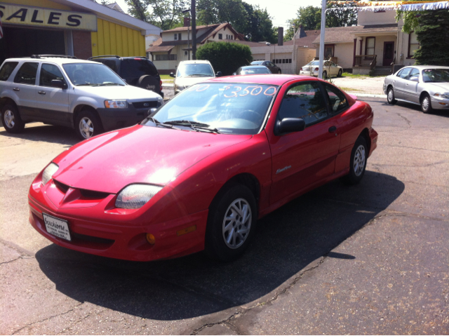 2000 Pontiac Sunfire 4dr Sdn SL Auto Sedan