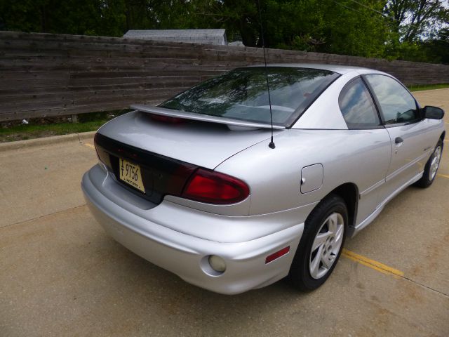 2000 Pontiac Sunfire 4dr Sdn SL Auto Sedan