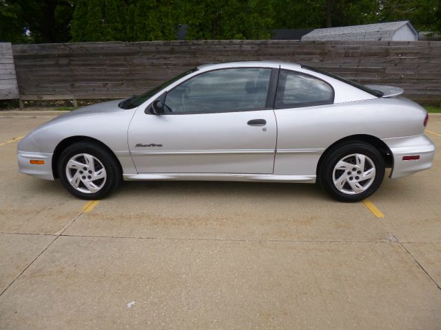 2000 Pontiac Sunfire 4dr Sdn SL Auto Sedan