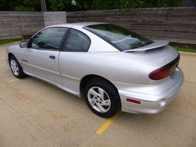 2000 Pontiac Sunfire 4dr Sdn SL Auto Sedan