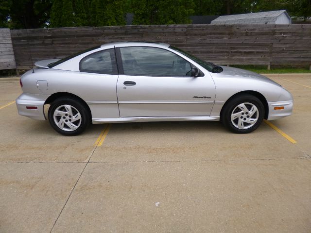 2000 Pontiac Sunfire 4dr Sdn SL Auto Sedan