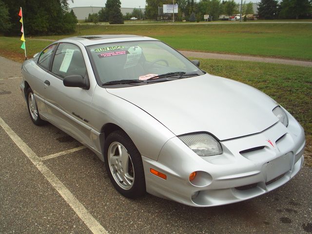 2001 Pontiac Sunfire Convertible, Navigation