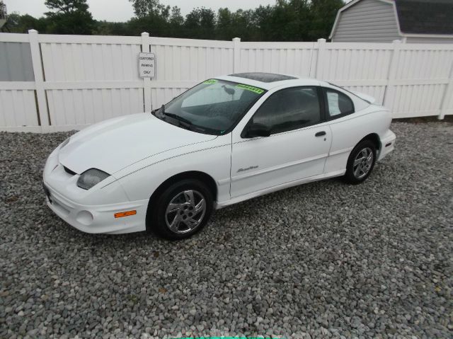 2001 Pontiac Sunfire 4dr Sdn SL Auto Sedan