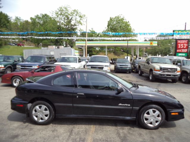 2002 Pontiac Sunfire 4dr Sdn SL Auto Sedan