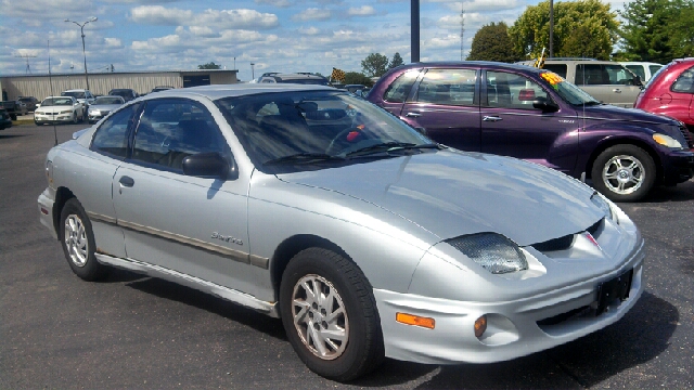 2002 Pontiac Sunfire 4dr Sdn SL Auto Sedan