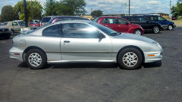 2002 Pontiac Sunfire 4dr Sdn SL Auto Sedan