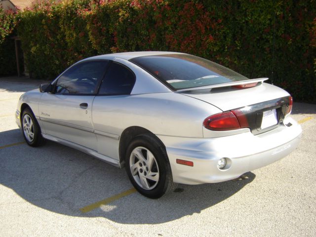 2002 Pontiac Sunfire 4dr Sdn SL Auto Sedan