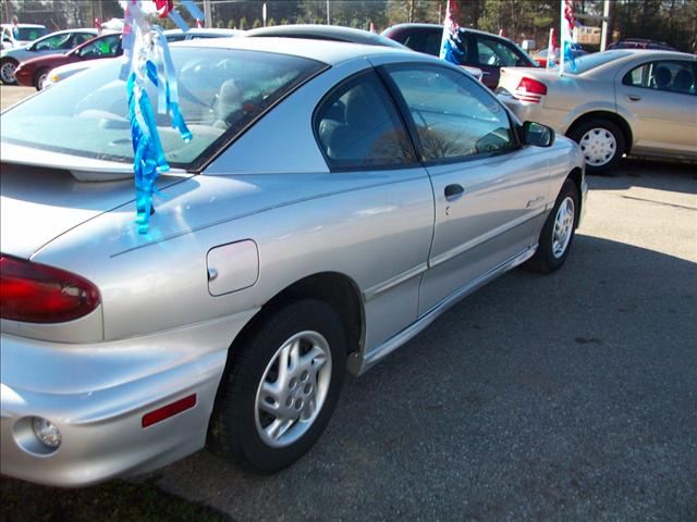 2002 Pontiac Sunfire SE