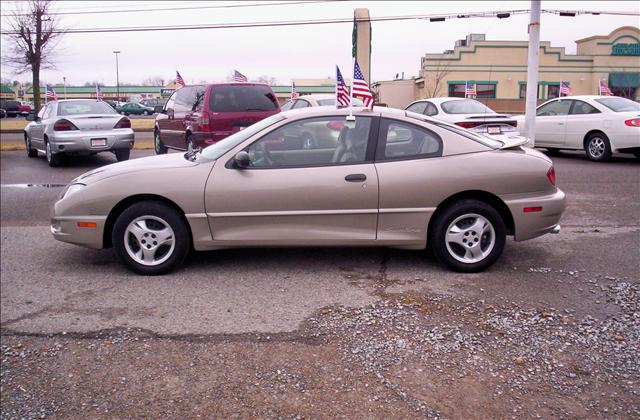 2004 Pontiac Sunfire Base