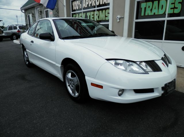 2004 Pontiac Sunfire 5 Door Quad Seating